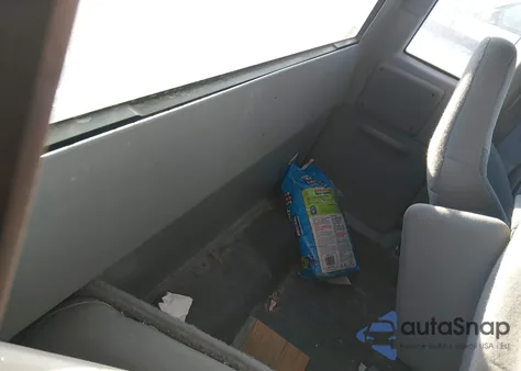 2000 Ford Ranger Xl/Xlt z USA, uszkodzony, nr VIN 1FTZR15V8YPB12281